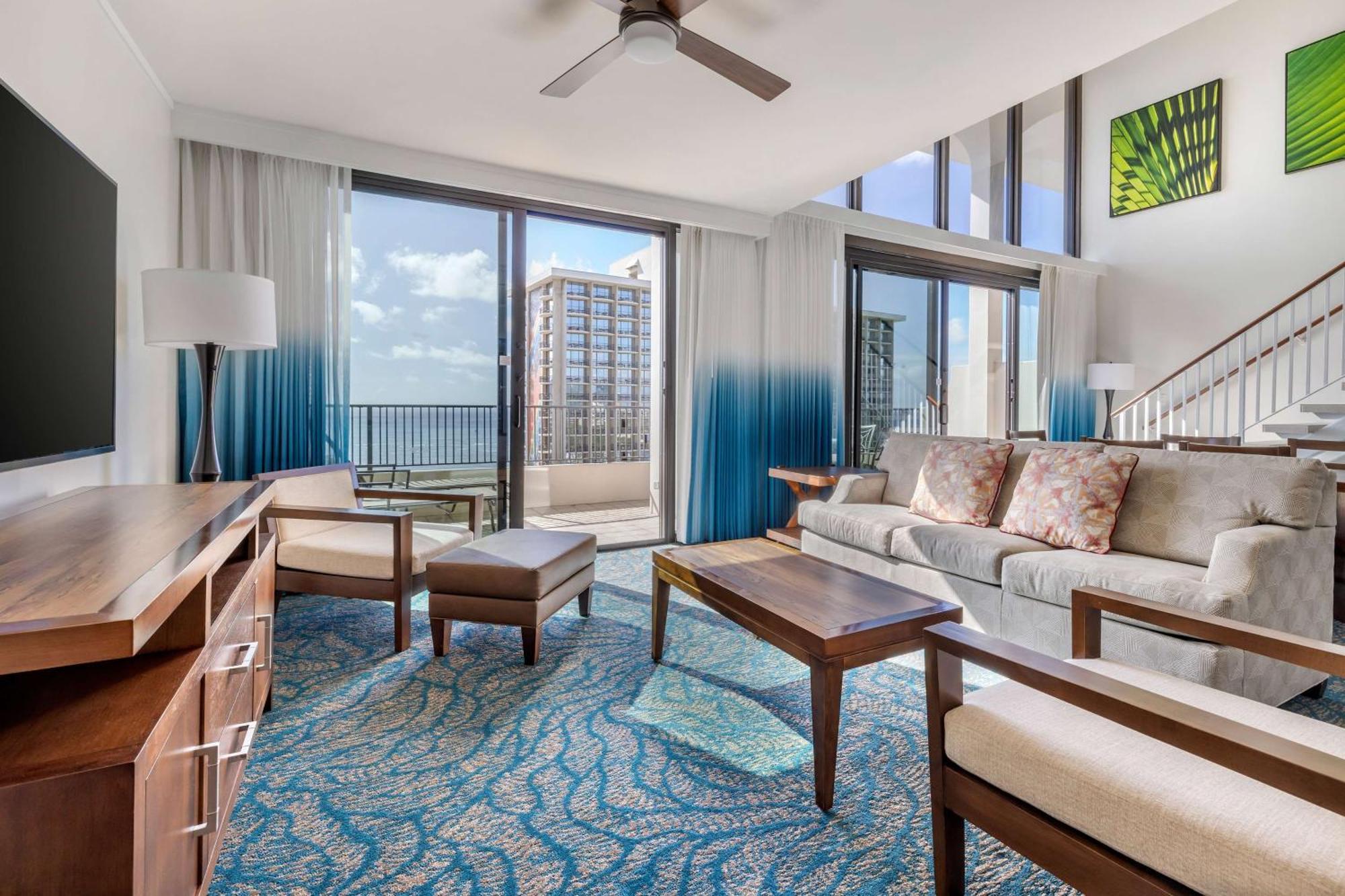 Hilton Grand Vacations Club At Hilton Hawaiian Village Resort 3*