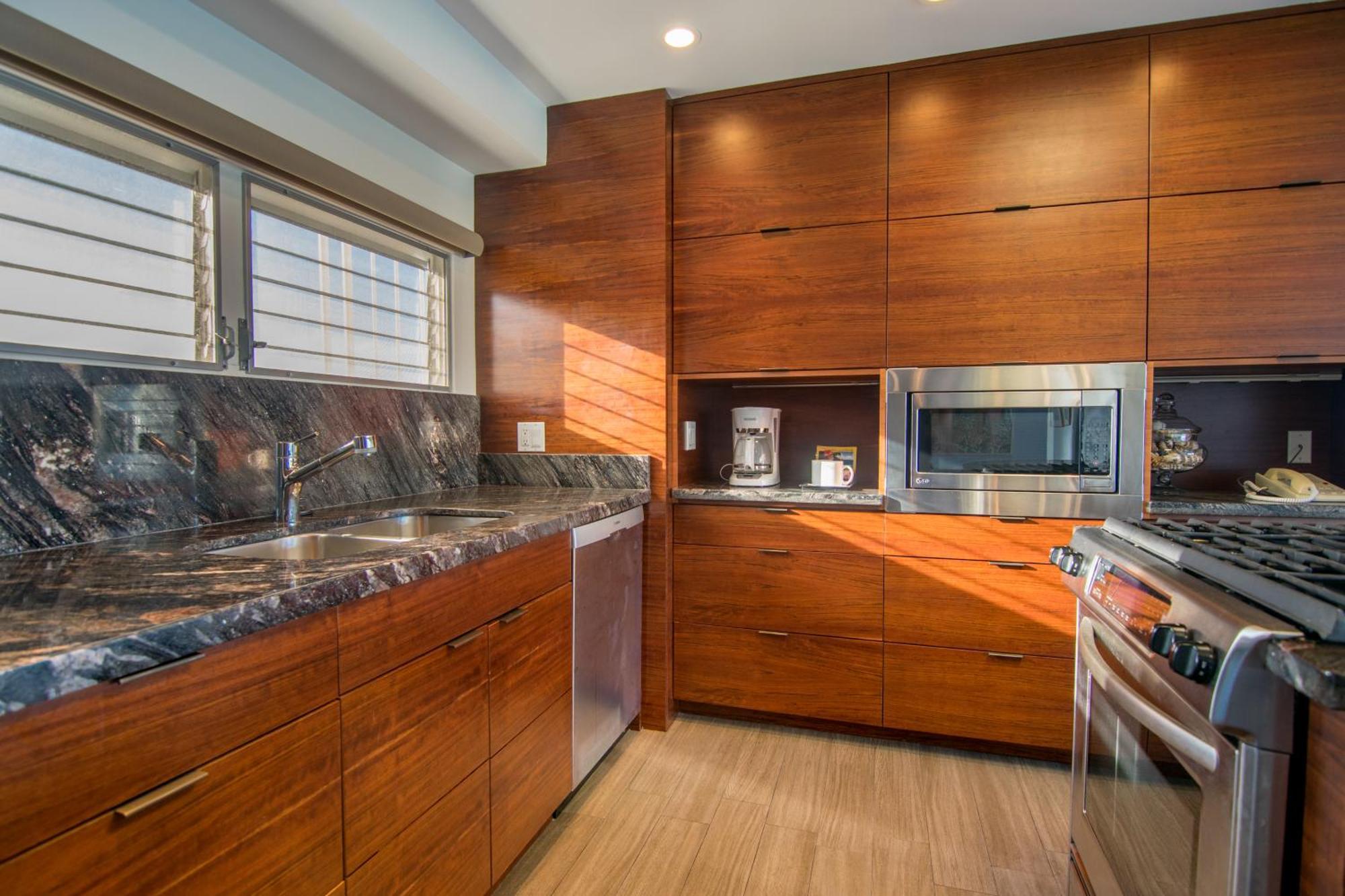 Waikiki Shore By Outrigger - Select Your Unit Honolulu