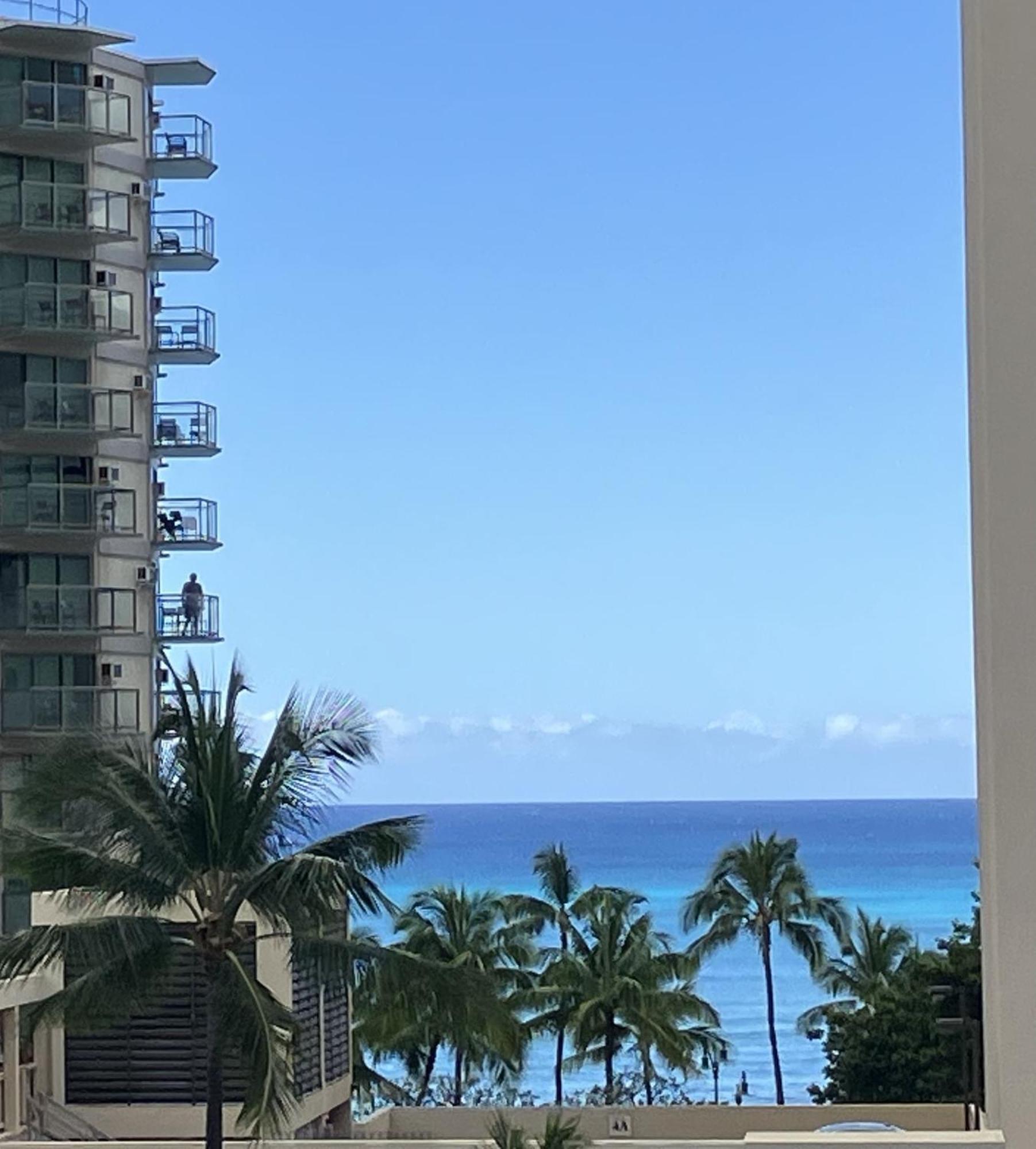 Contemporary Ocean View - Heart Of Waikiki! *