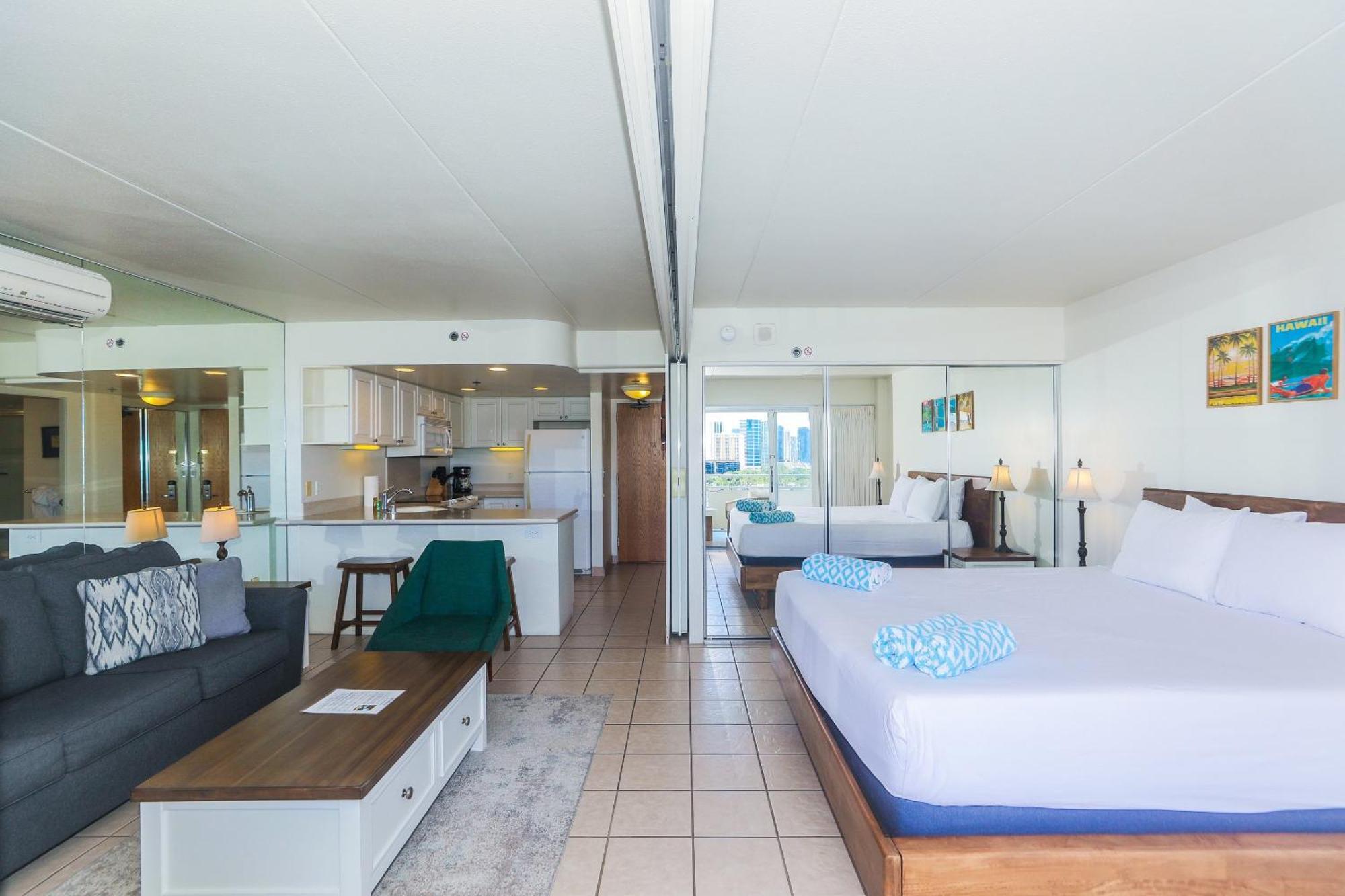 Ilikai Tower 1533 Yacht Harbor View 1br Apartment