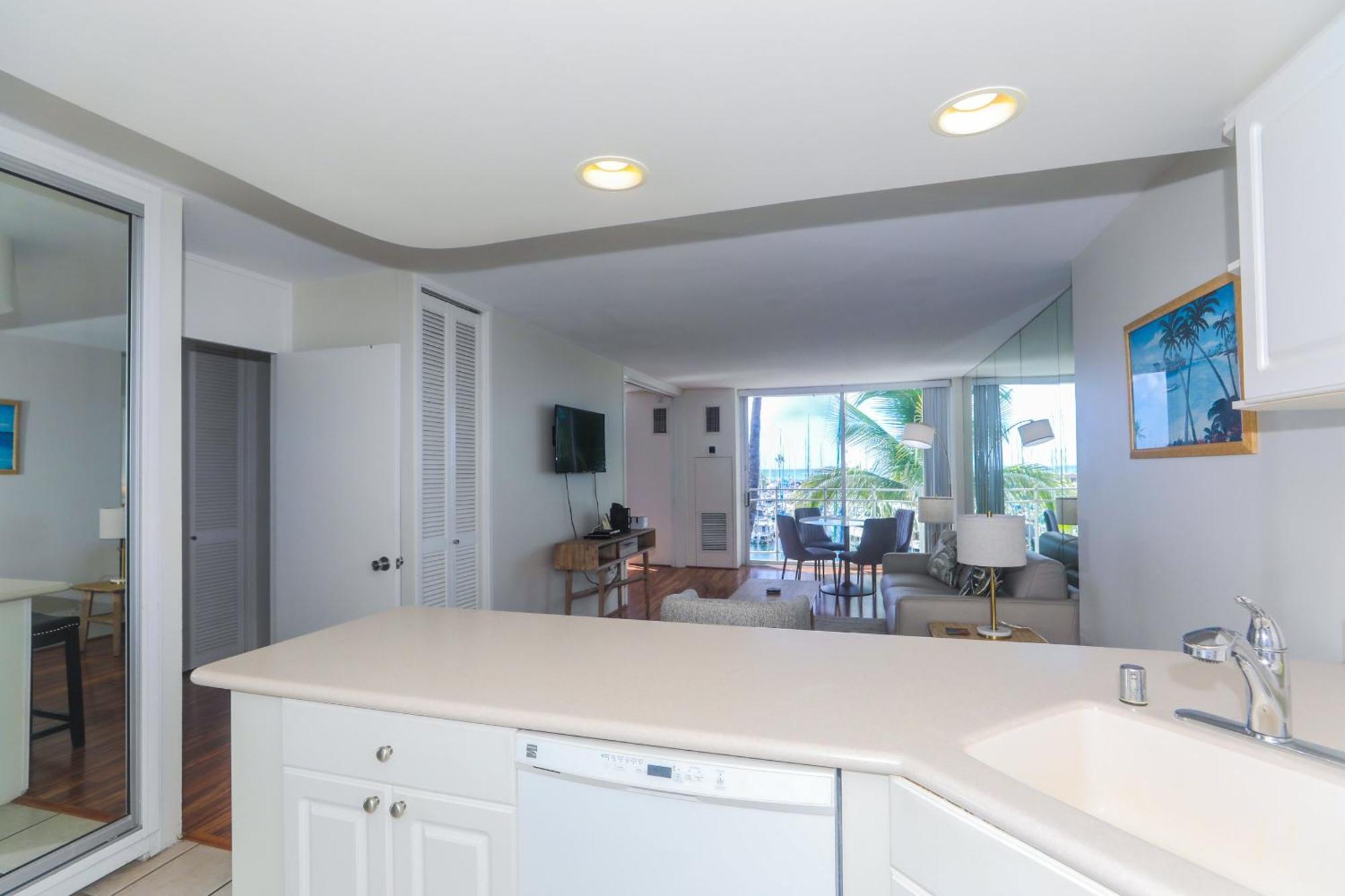 Apartment Ilikai Marina 382 Yacht Harbor View 1br