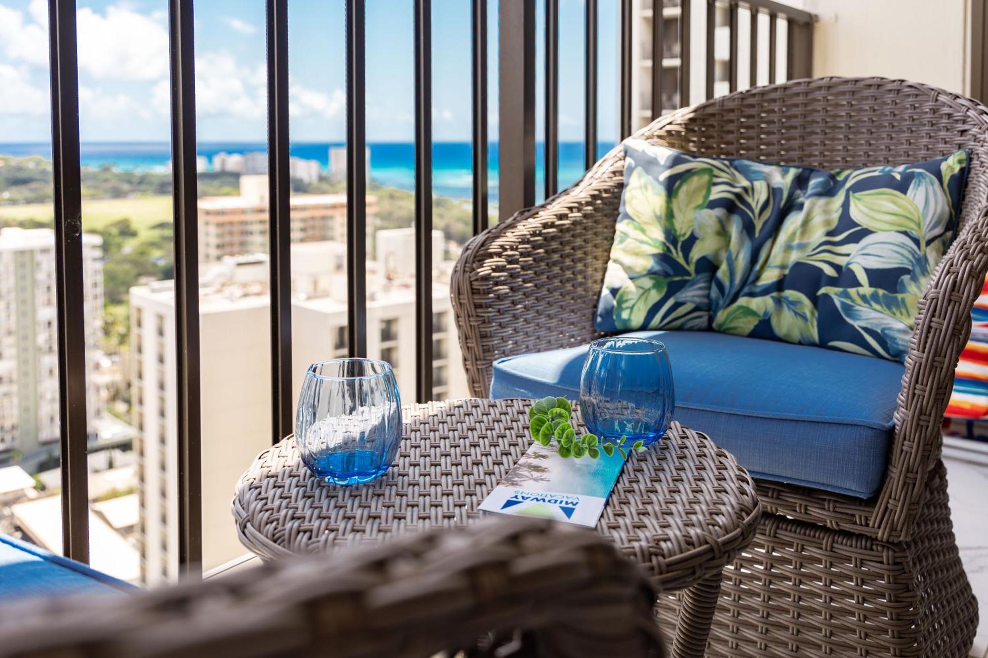 Beautiful 1br With King Bed, Ocean View, Fast Wi-fi & Free Parking * Honolulu