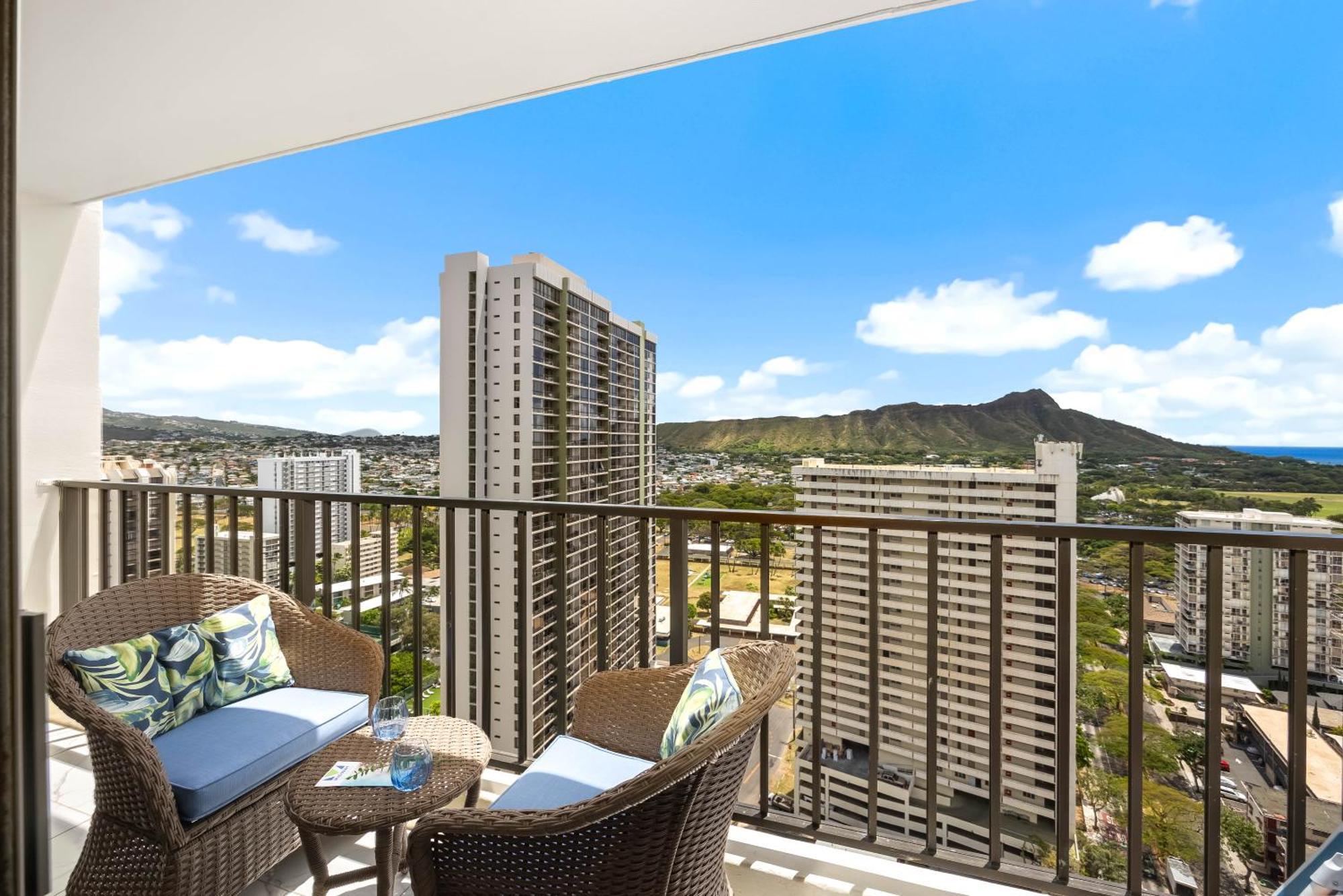 Apartment Beautiful 1br With King Bed, Ocean View, Fast Wi-fi & Free Parking