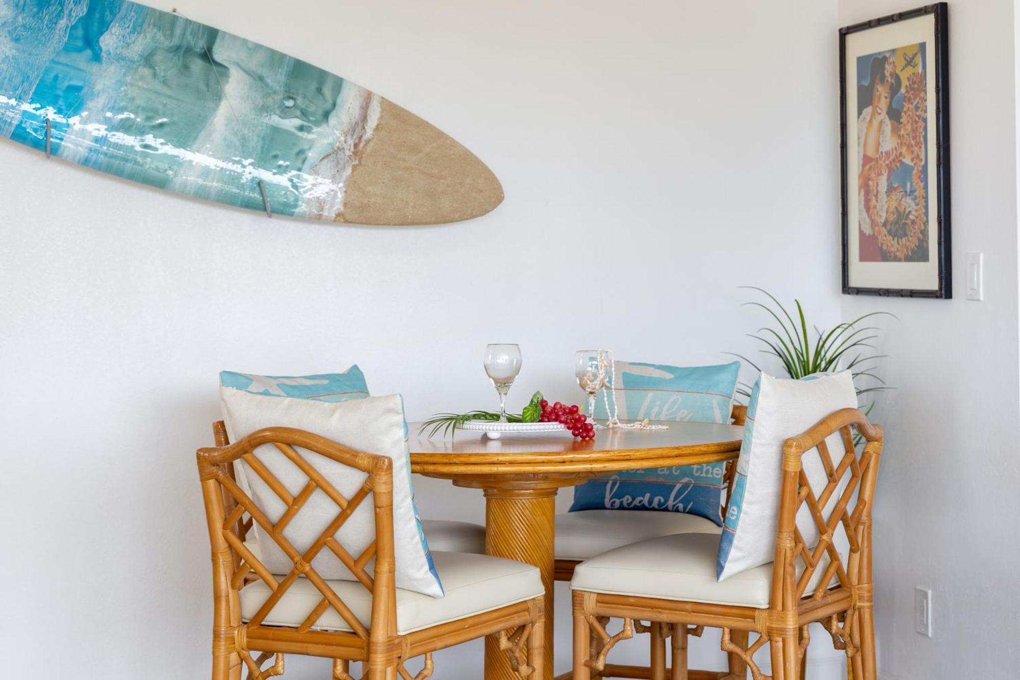 Beautiful 1br With King Bed, Ocean View, Fast Wi-fi & Free Parking *