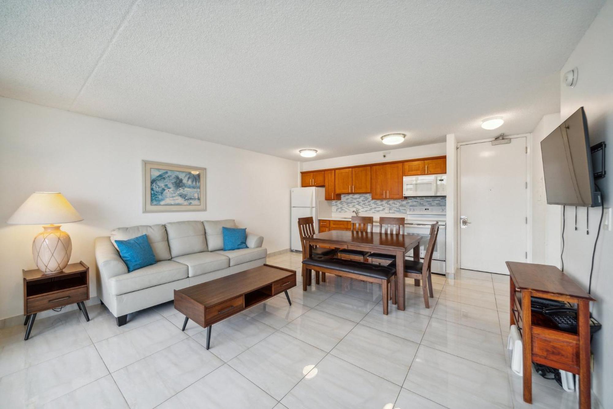 Apartment Scenic 23rd-floor Corner Retreat With Diamond Head & Ocean Views Honolulu