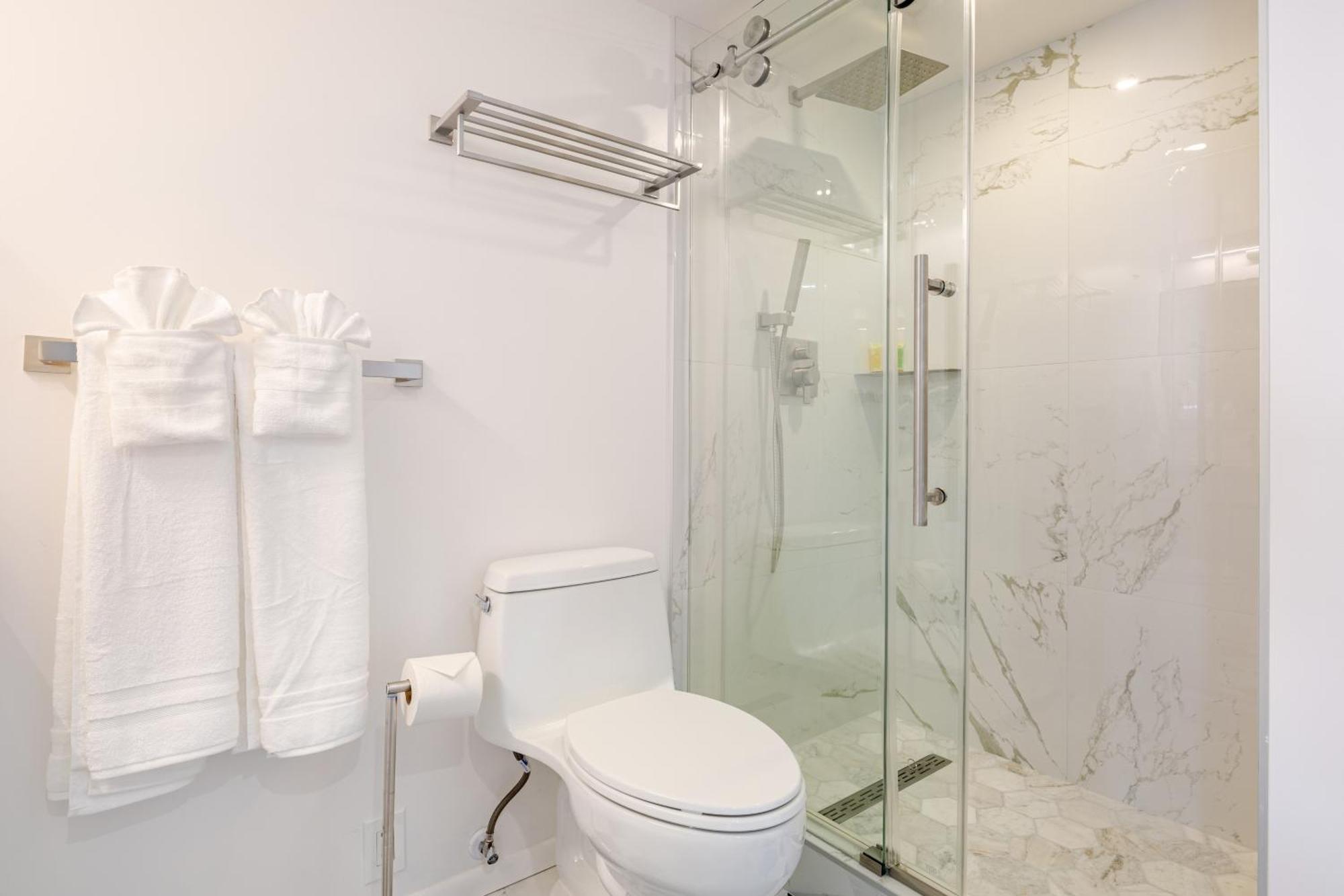 Newly Renovated Oceanview Luxe With Free Parking * Honolulu