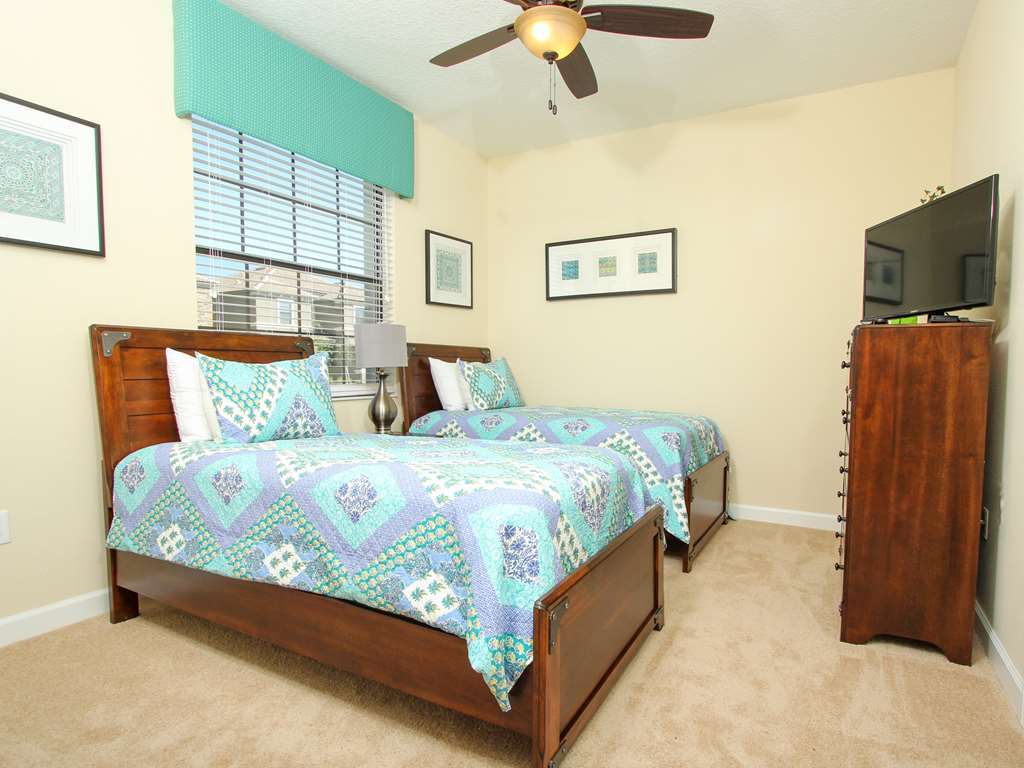 Hotel Kuhio Banyan 2*