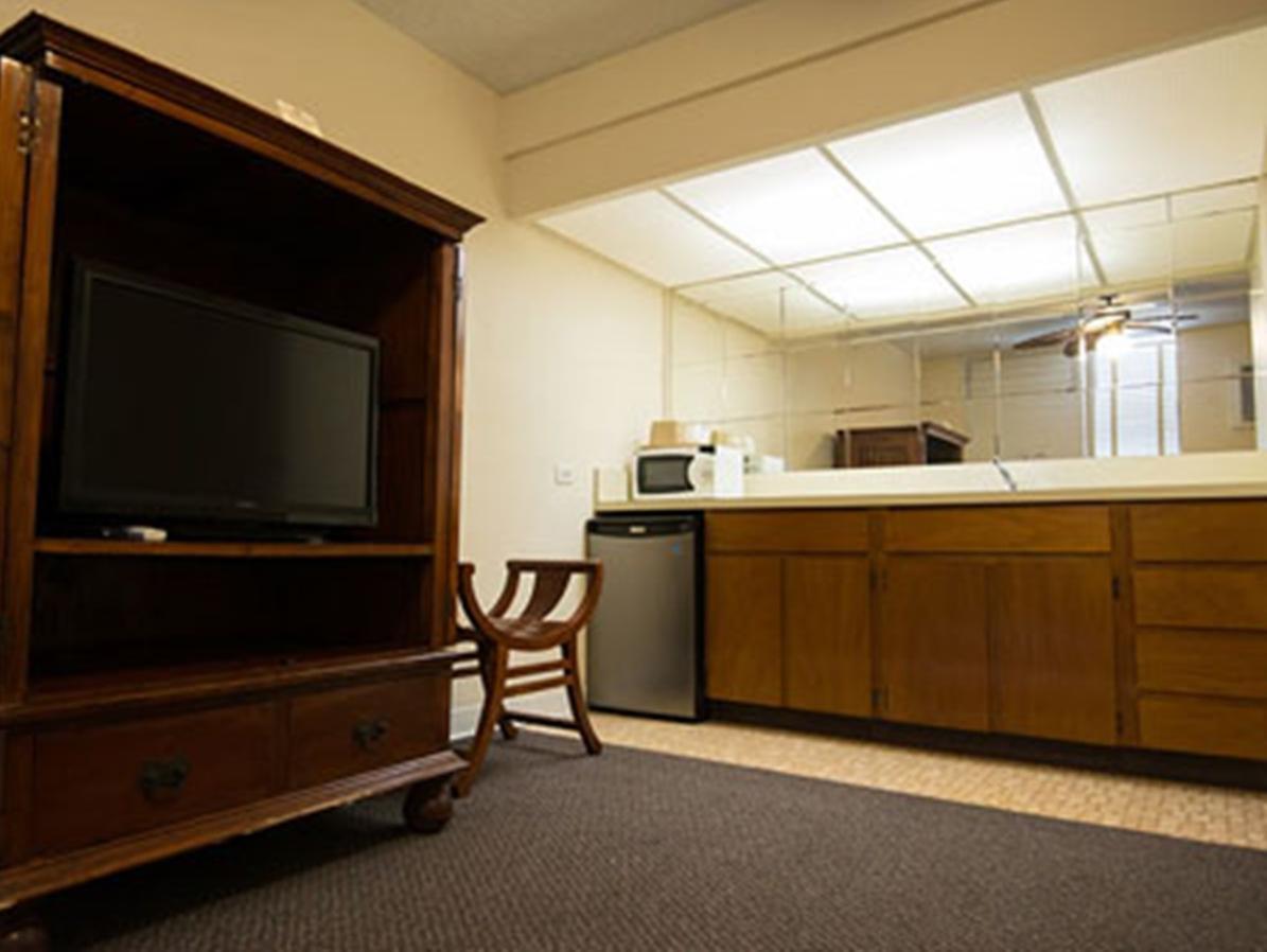Pacific Marina Hotel 2*