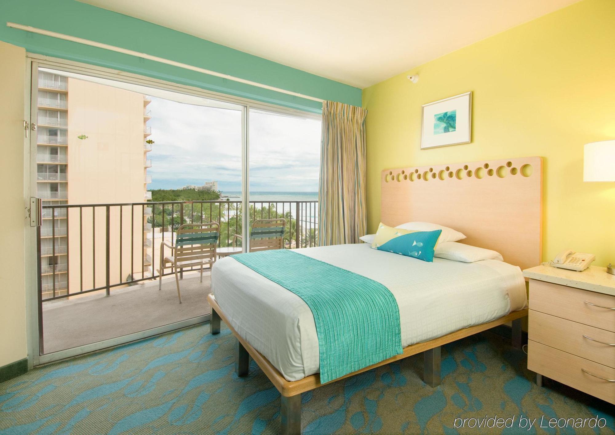 Aston Waikiki Circle 3*