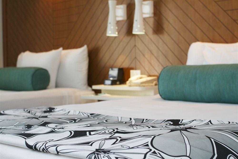 Oasis Waikiki Hotel Honolulu