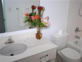 Ewa Waikiki Hotel 2*