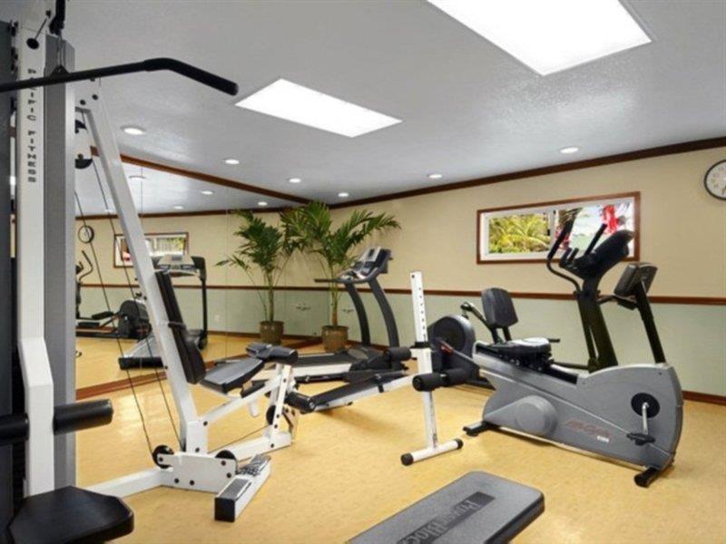 Hotel Ramada Plaza By Wyndham Waikiki 3*