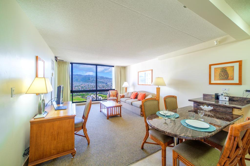 Mountain View Condo, Near Beach, Free Parking! *
