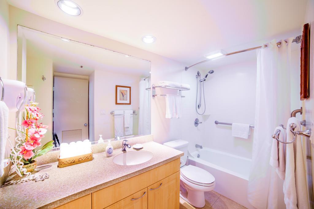 Mountain View Condo, Near Beach, Free Parking! Apartment