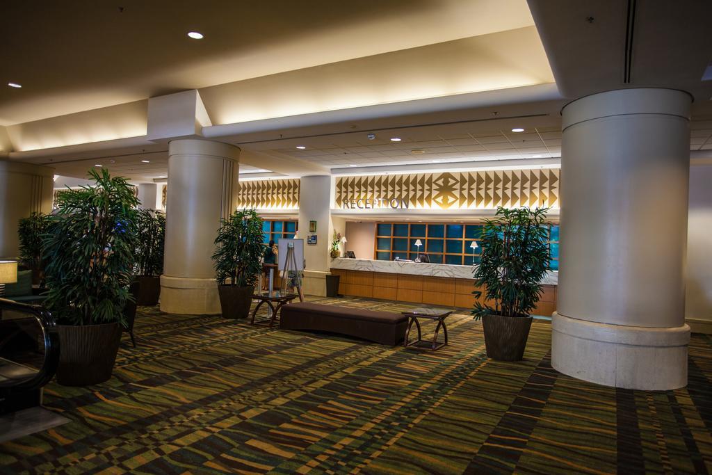 Ala Moana Hotel By Airpads * Honolulu