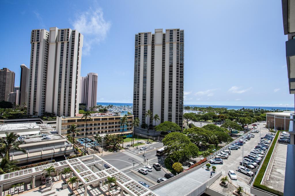 Ala Moana Hotel By Airpads *