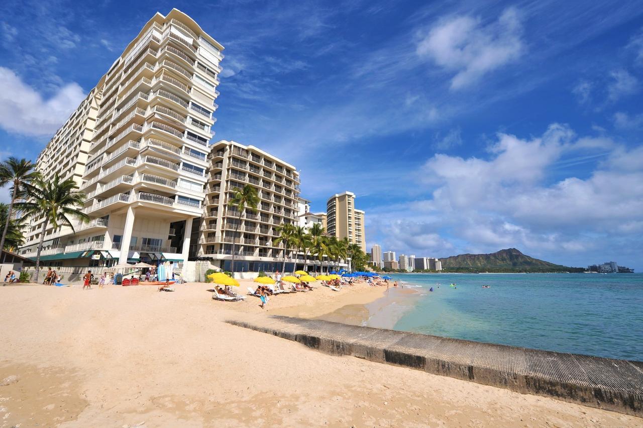 Apartment Waikiki Shore Beachfront