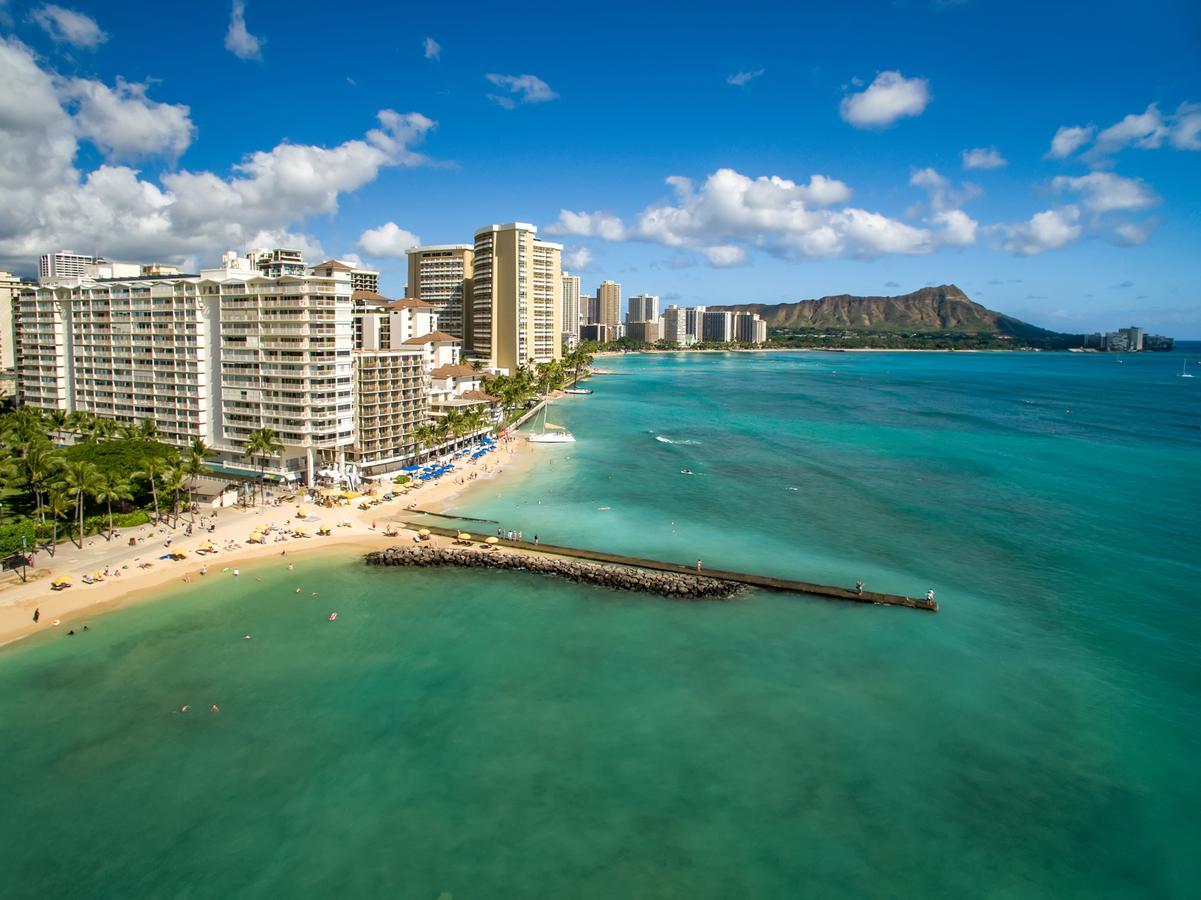 Waikiki Shore Beachfront Apartment