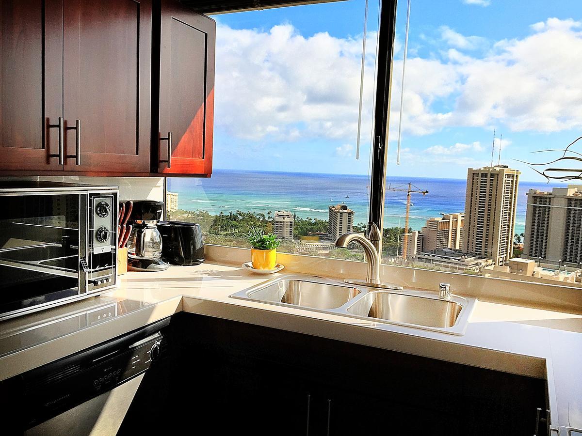 Hawaiian Monarch Penthouse 401 By Hawaii Ocean Club Apartment