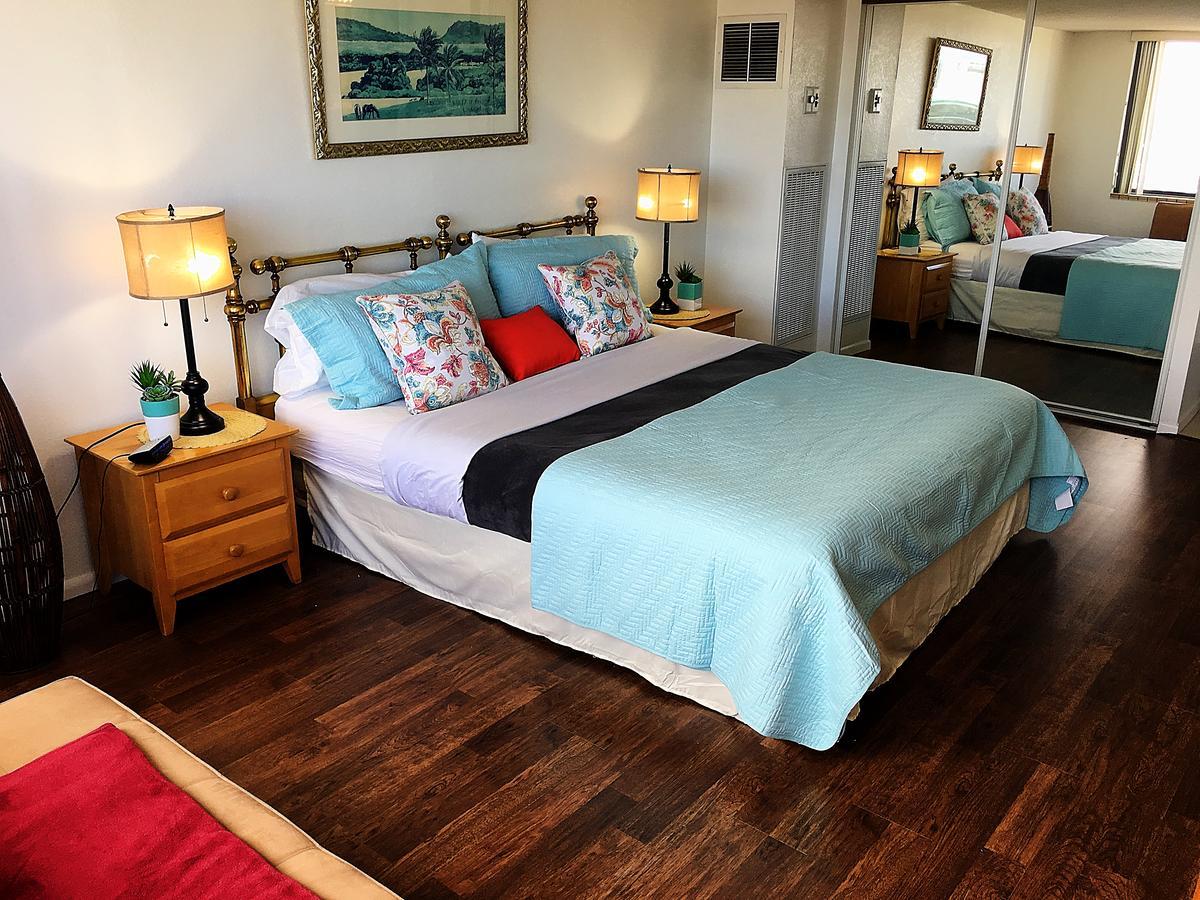Apartment Hawaiian Monarch Penthouse 401 By Hawaii Ocean Club Honolulu