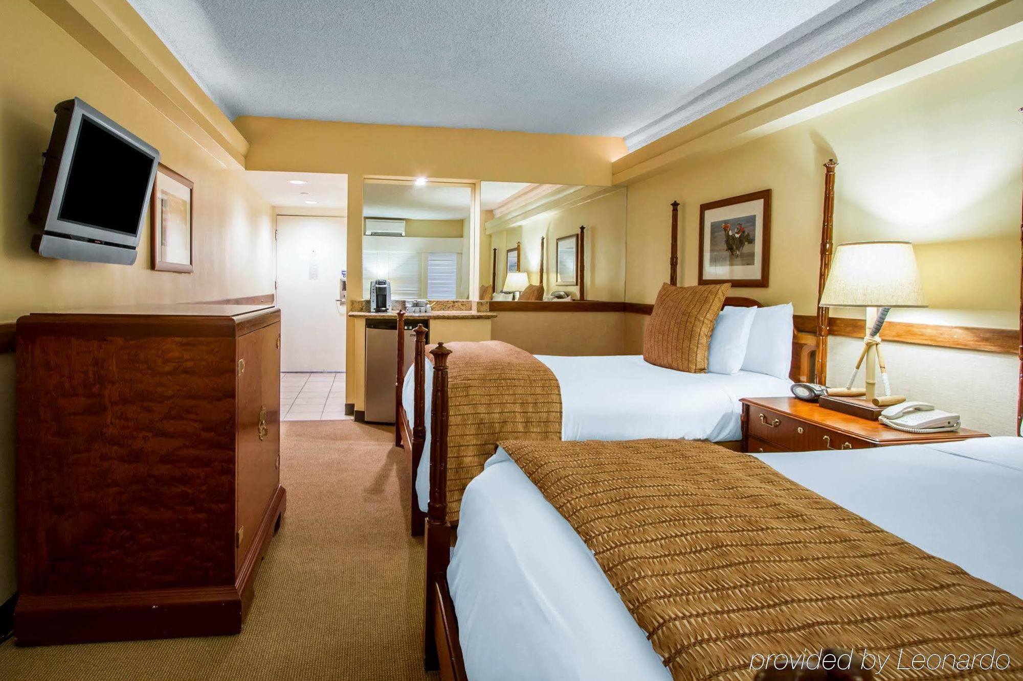 Equus Hotel