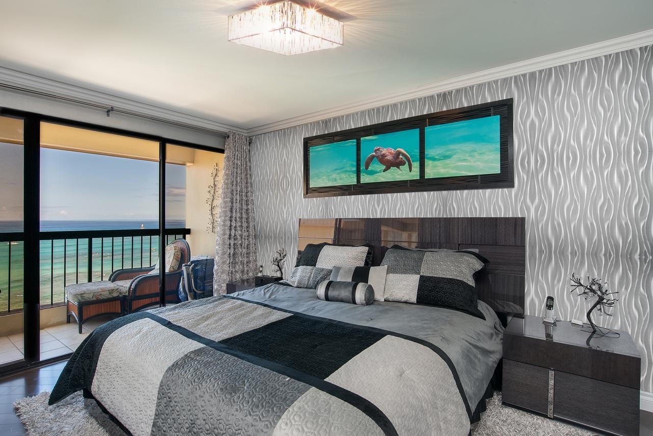 Waikiki Tower Apartment *