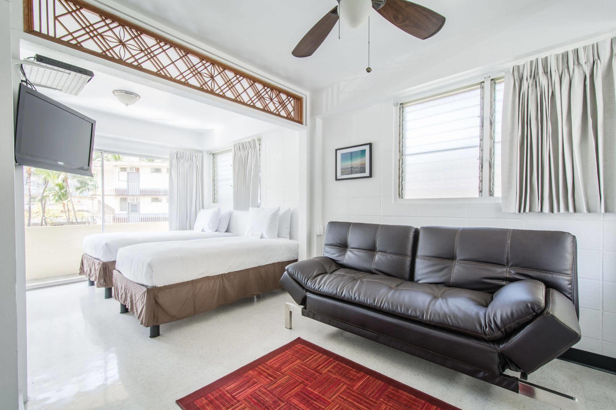 Waikiki Aparthotel 3*