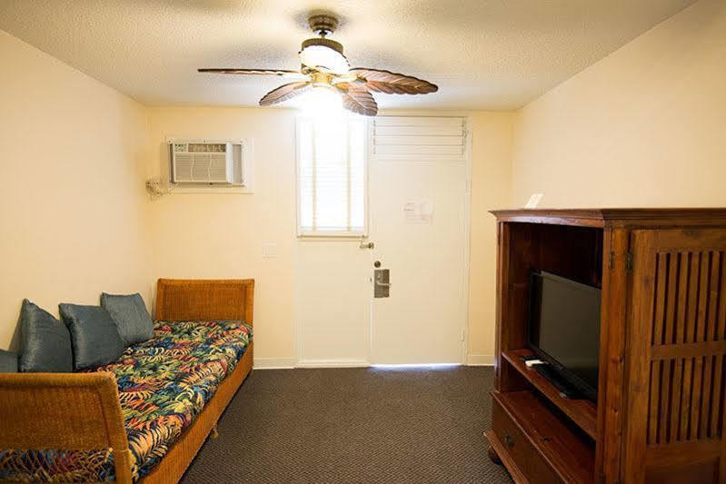 Pacific Marina Hotel 2*