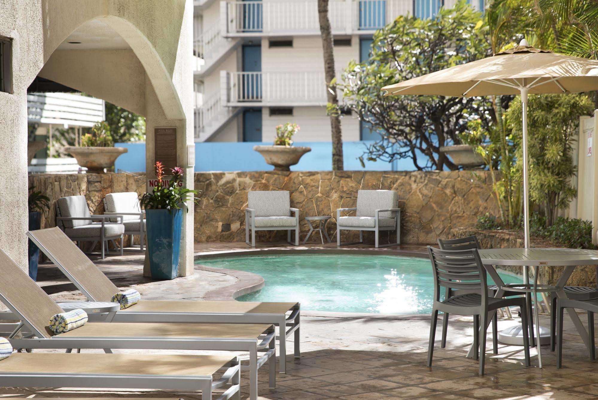 Hotel Coconut Waikiki 3*
