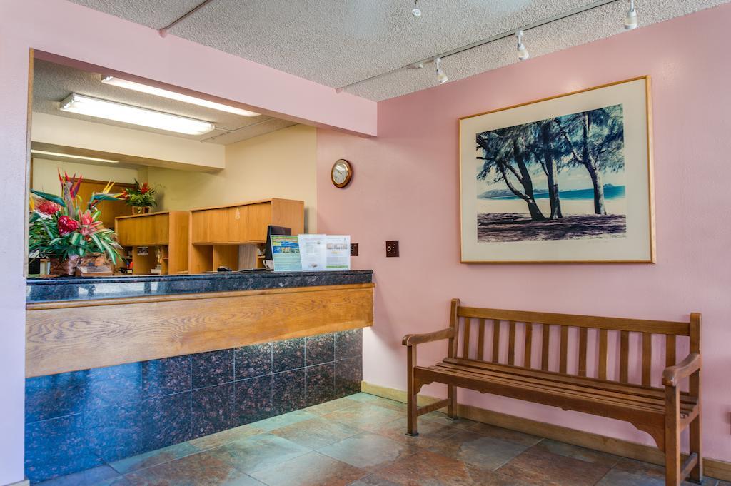 Kuhio Banyan Hotel Honolulu