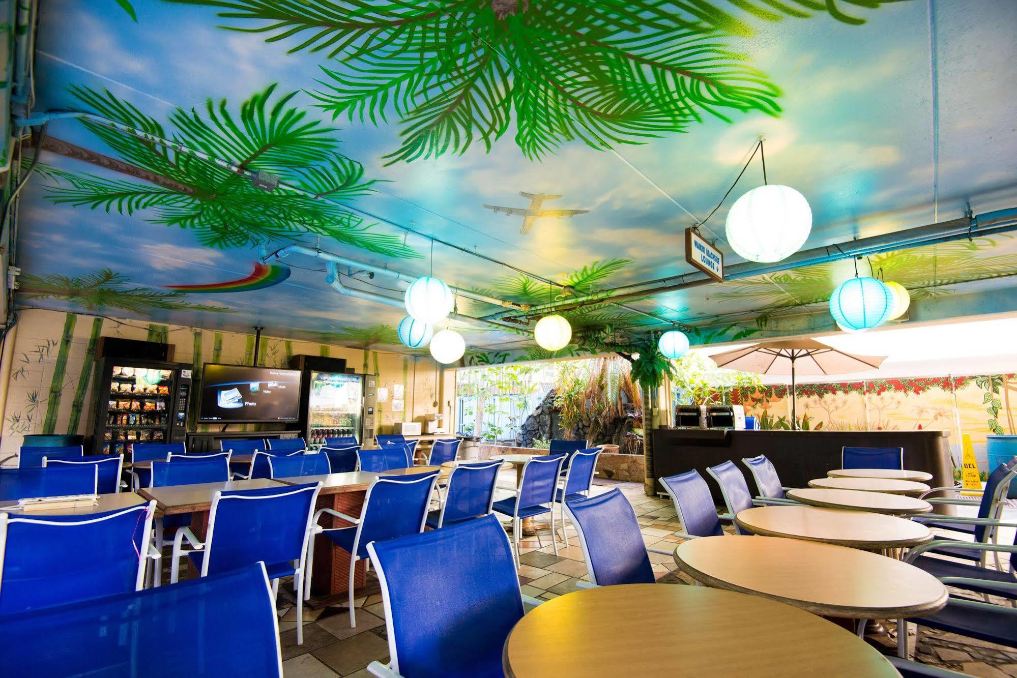 Waikiki Beachside Hostel Honolulu