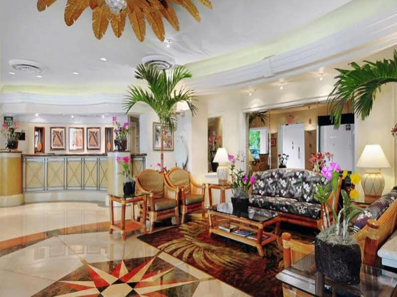 Ramada Plaza By Wyndham Waikiki Hotel 3*
