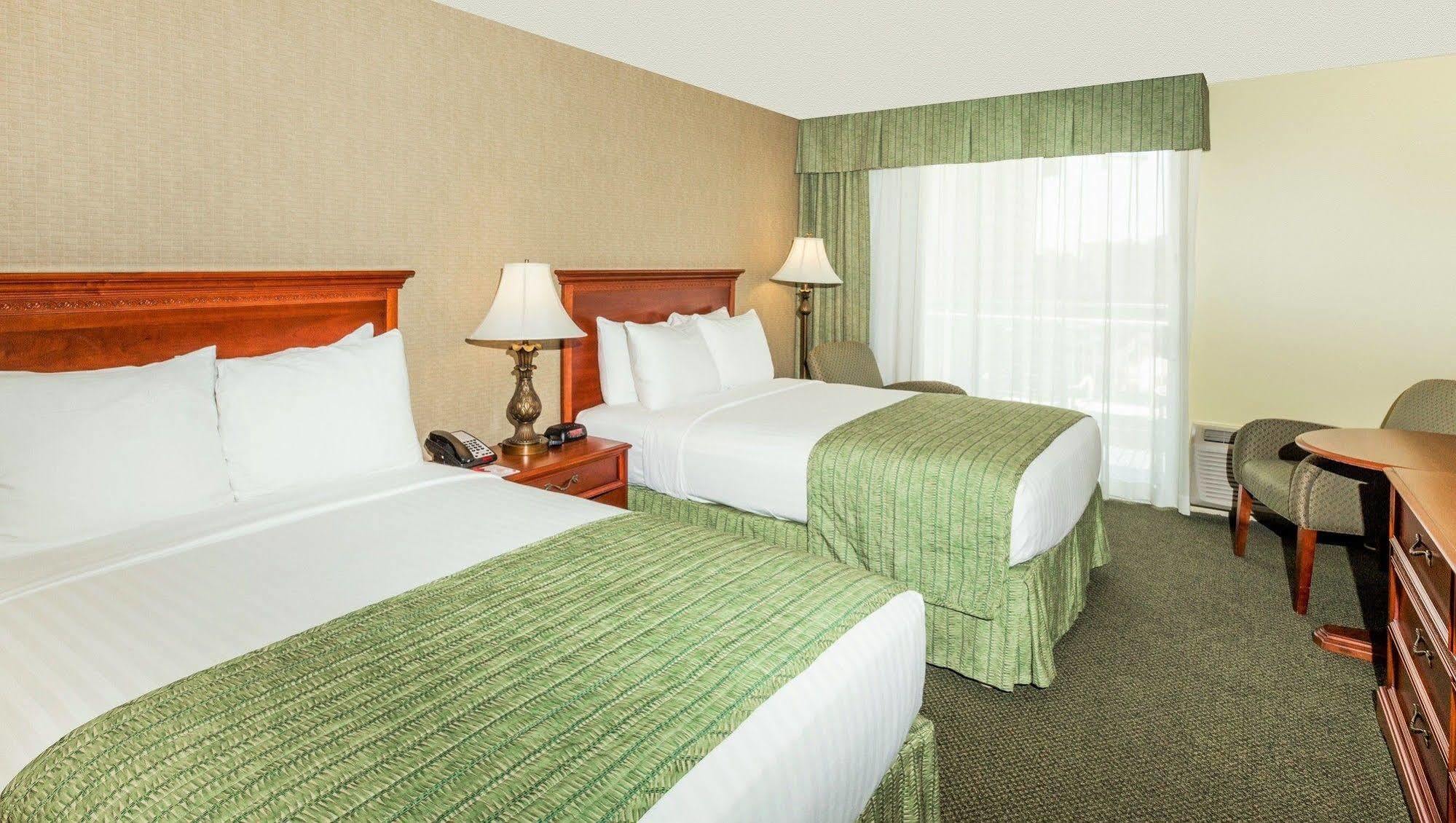 Ramada Plaza By Wyndham Waikiki