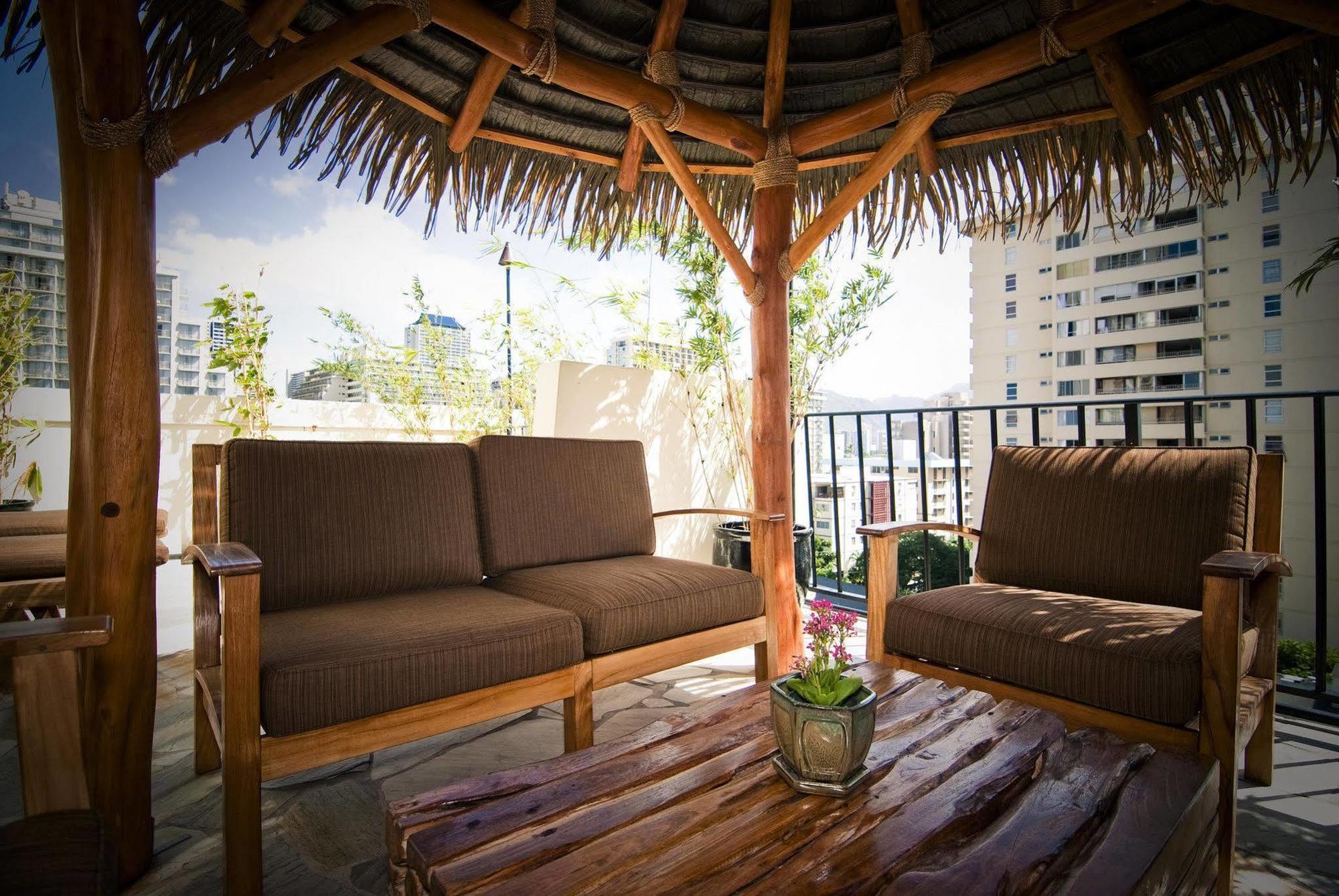 Hotel Castle Bamboo Waikiki 3*