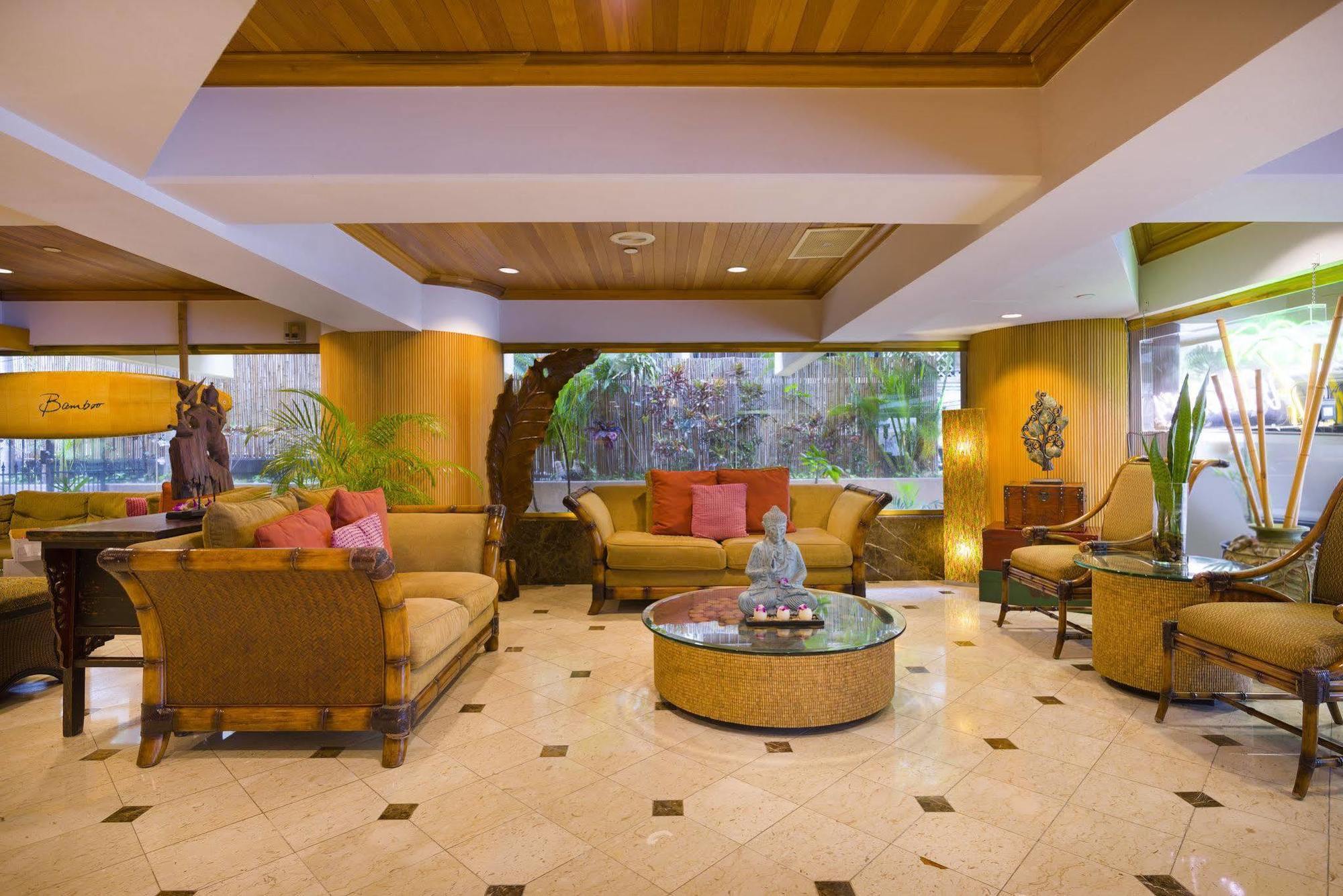 Castle Bamboo Waikiki 3*