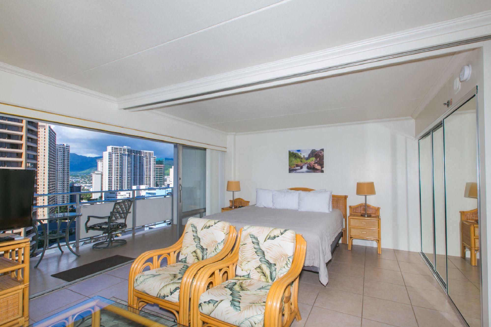 Hotel Marina Hawaii Vacations At The Ilikai