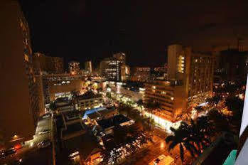 Waikiki Luxury Penthouse Apartment *