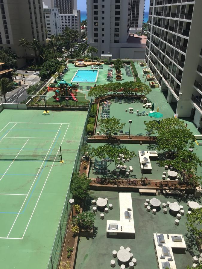 Construction Special At The Waikiki Banyan Free Parking And Wifi Honolulu