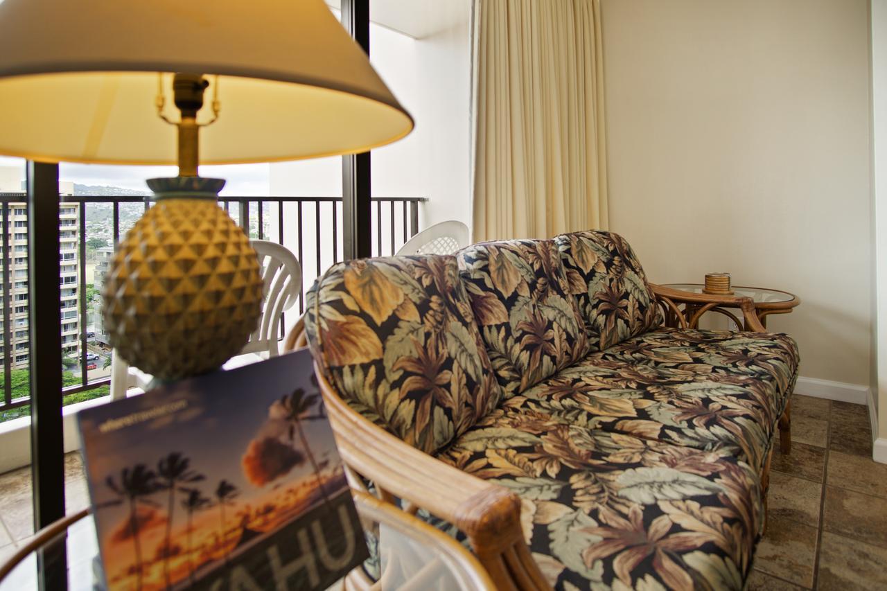 Construction Special At The Waikiki Banyan Free Parking And Wifi Apartment *