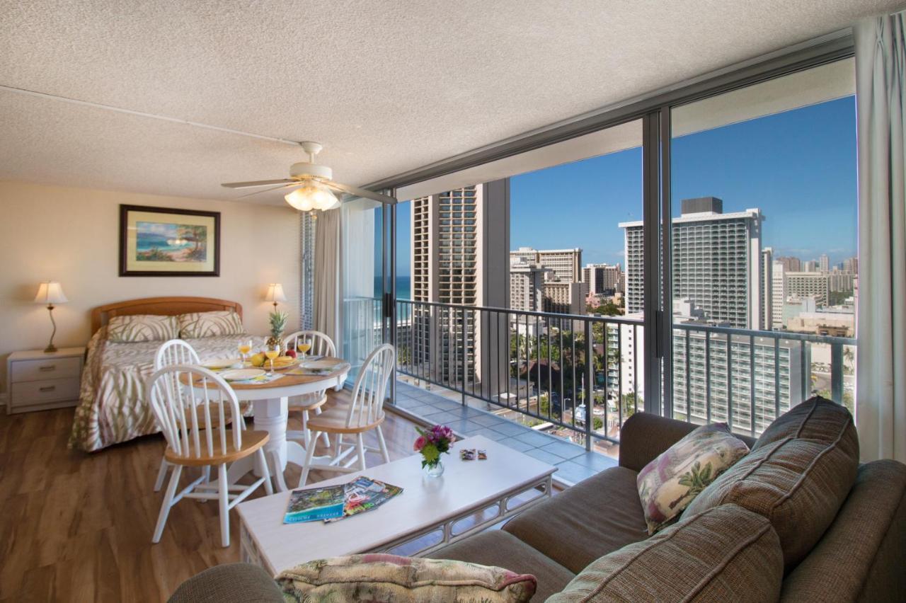 Aloha Oasis, Ocean View Studio, Near Waikiki *