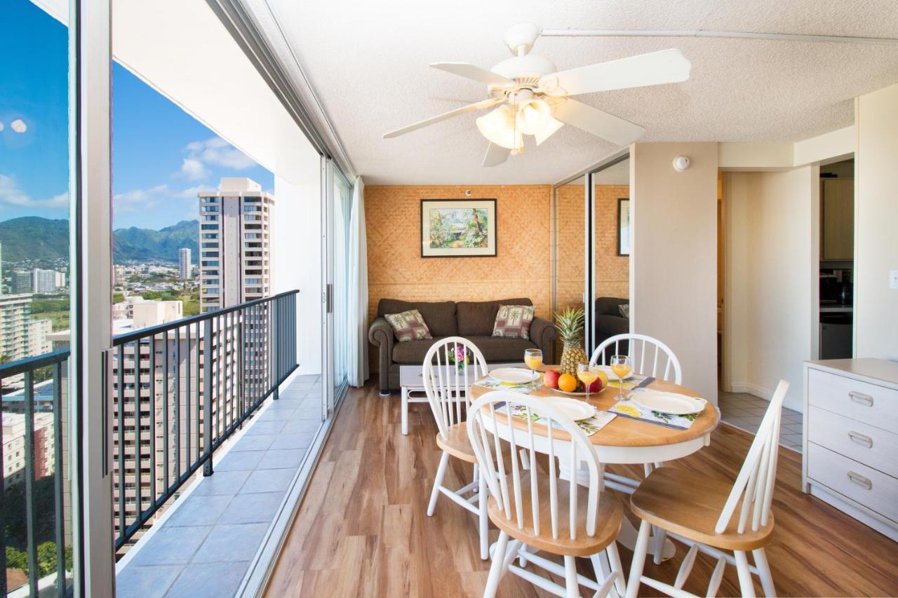 Aloha Oasis, Ocean View Studio, Near Waikiki Apartment Honolulu