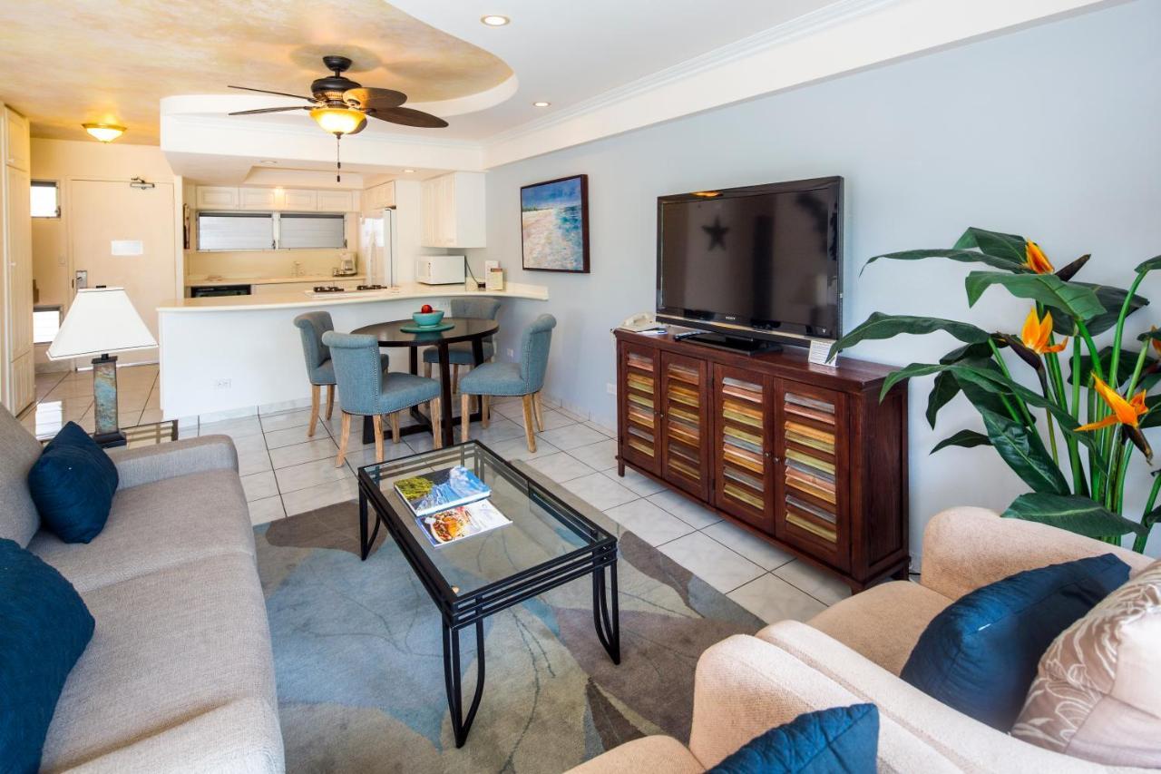 Castle Waikiki Shore Aparthotel 3*