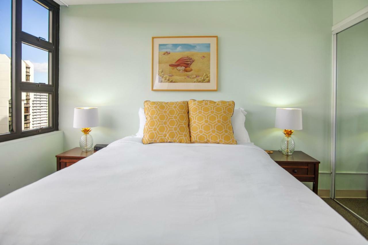 The Pineapple At The Waikiki Banyan Apartment Honolulu
