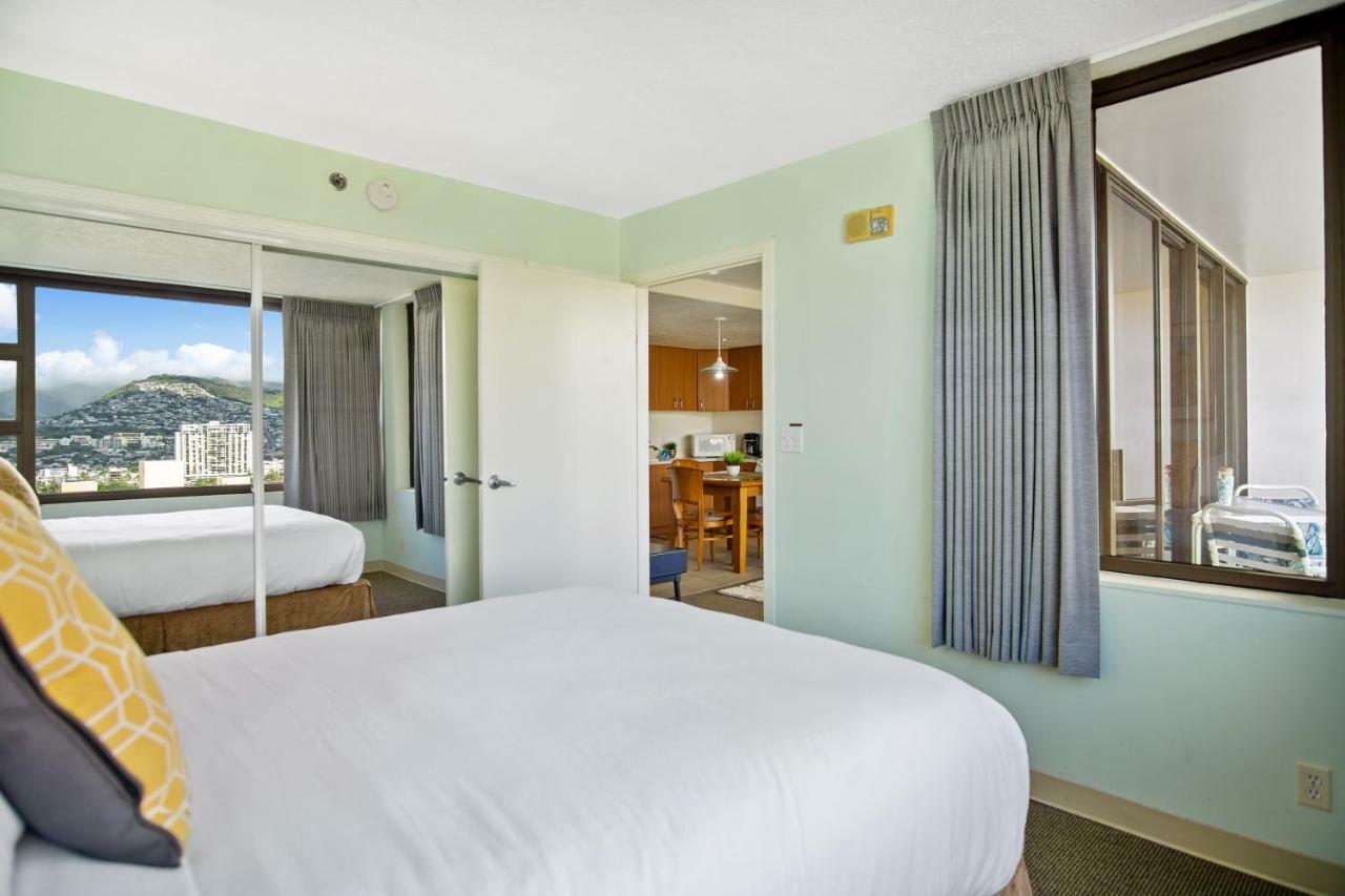 The Pineapple At The Waikiki Banyan Apartment Honolulu