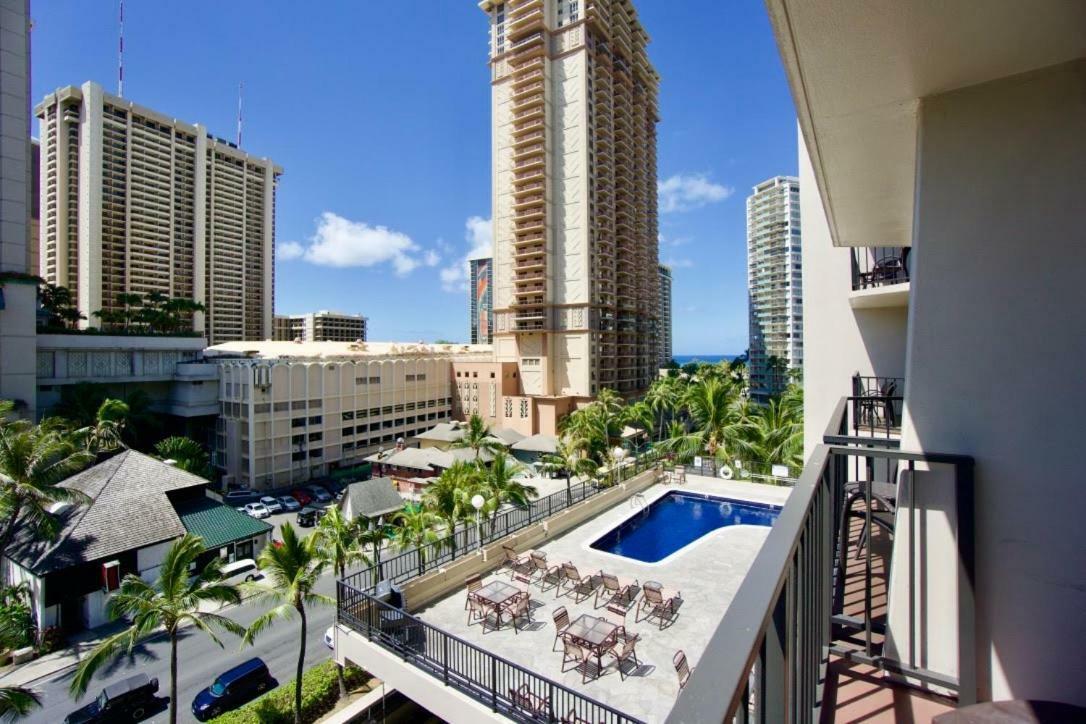 Palms Waikiki #412 Apartment *
