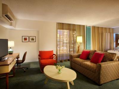 Hotel Oasis Waikiki 3*