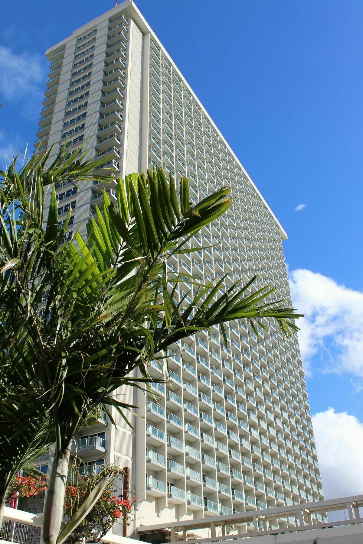Lsi At Ala Moana Hotel Honolulu