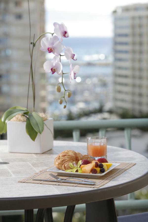 Ramada Plaza By Wyndham Waikiki 3* Honolulu