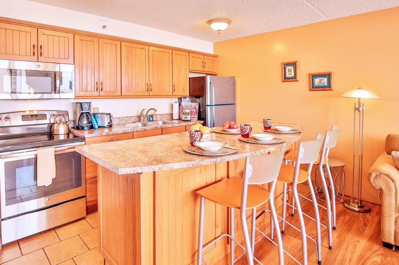 Apartment Tropical Escape, Ocean Views With Parking