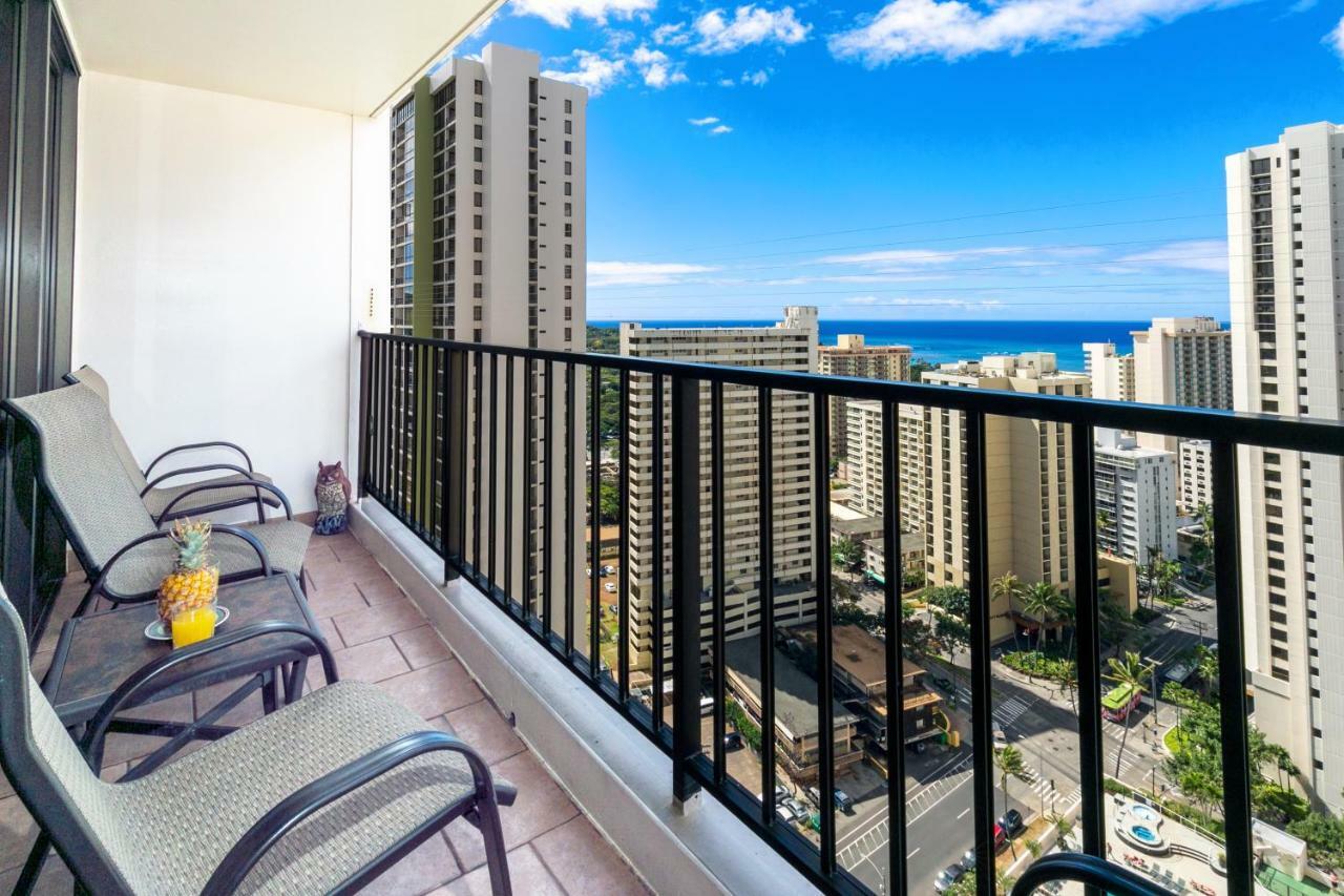 Apartment Tropical Escape, Ocean Views With Parking